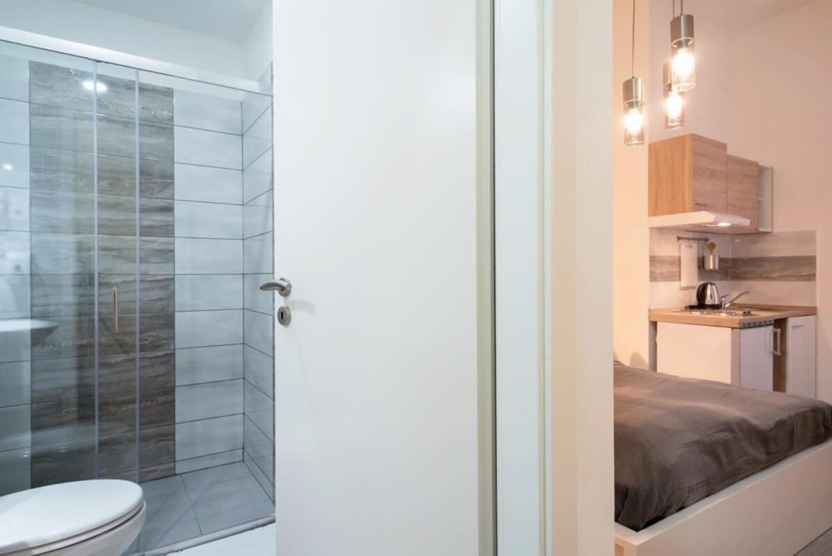 New Comfy At Convenient Location Apartman