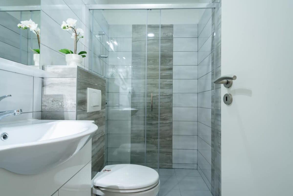 Apartman New Comfy At Convenient Location Budapest